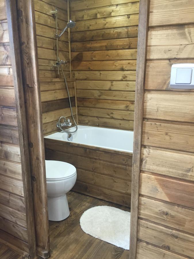 Gites Les Chalets Vezzani Spa Exterior photo